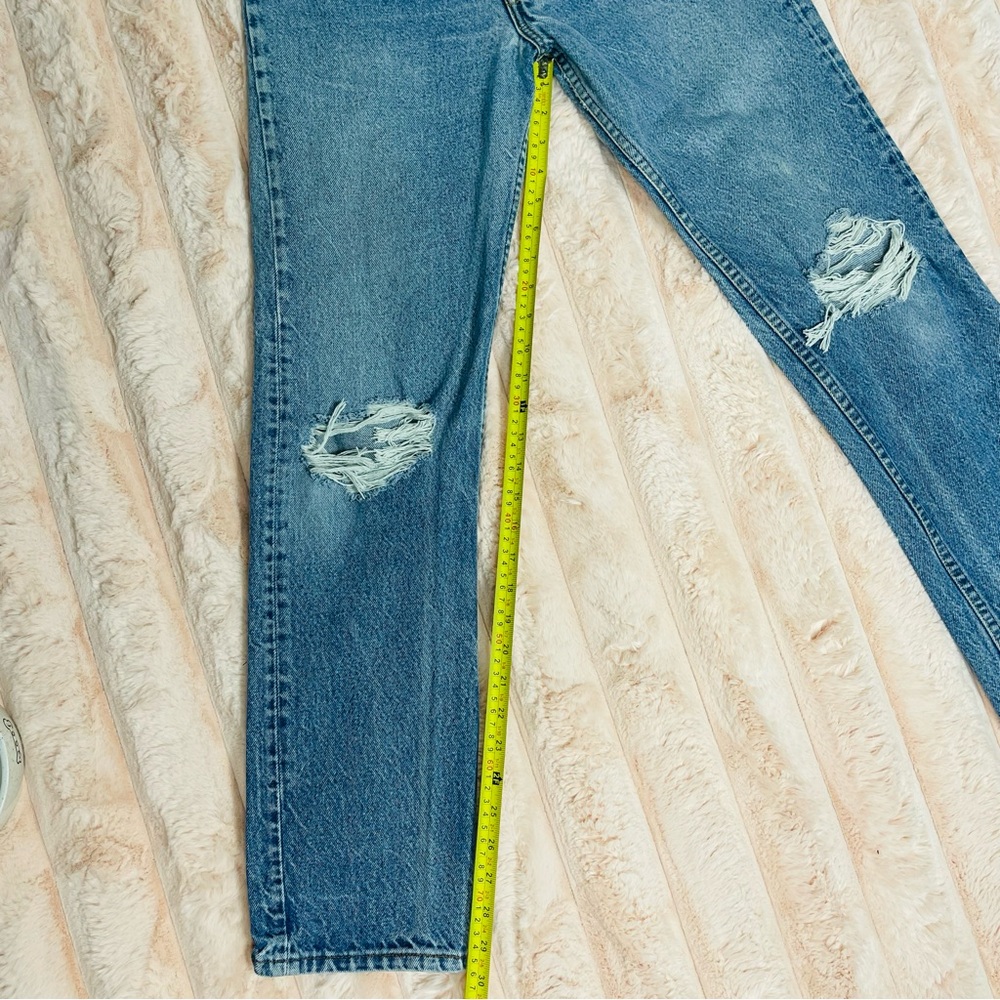 ✨ Levi's High Rise Straight Leg Jeans with Custom Distressing ✨ - Picture 7 of 16